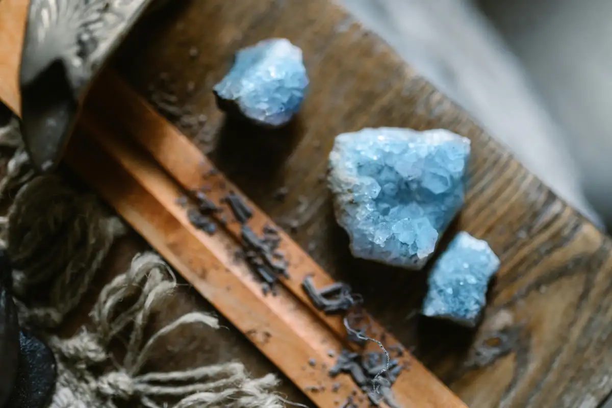  Personal Talisman Jewelry: Finding Serenity with Turquoise and Diamond The Art of Calm: How Gemstones Shape Inner Peace
